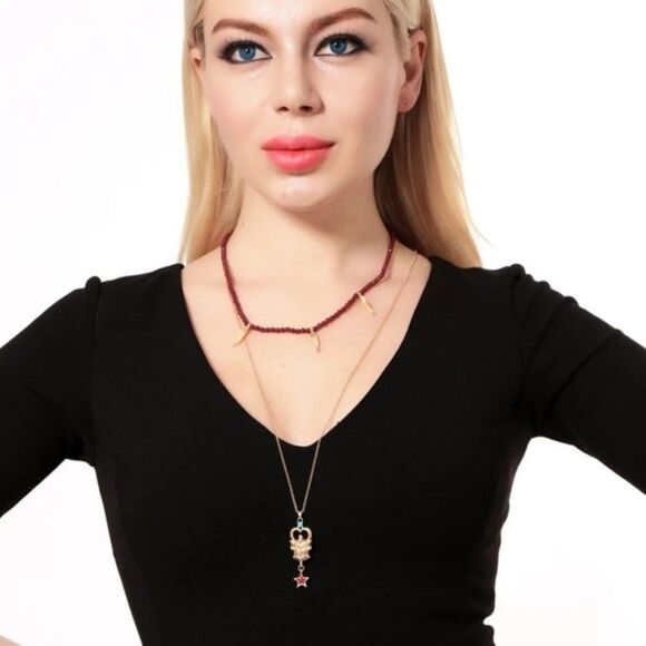 Red Beaded Abstract Rhinestone Vintage Gold Layered Pendant Necklace - Picture 2 of 8